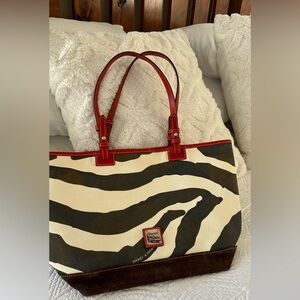 Donney & Bourke Tote used good condition